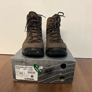Lowa renegade GTX mid hiking boots size 11.5